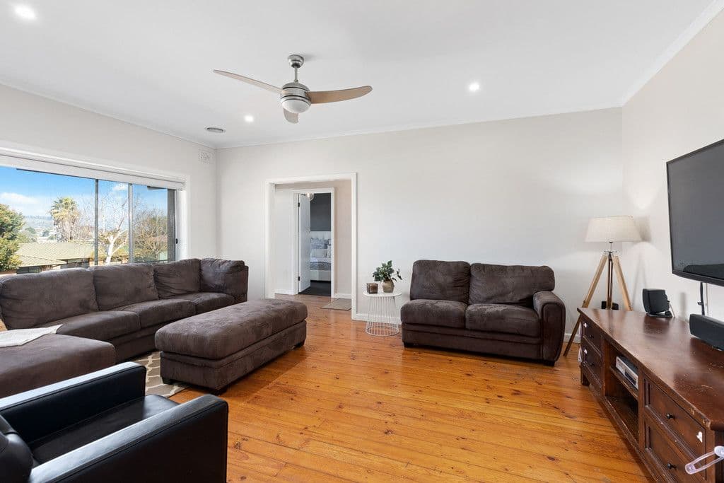 16 Sinclair Street, Mount Gambier SA 5290, Mount Gambier - Thumbnail 5
