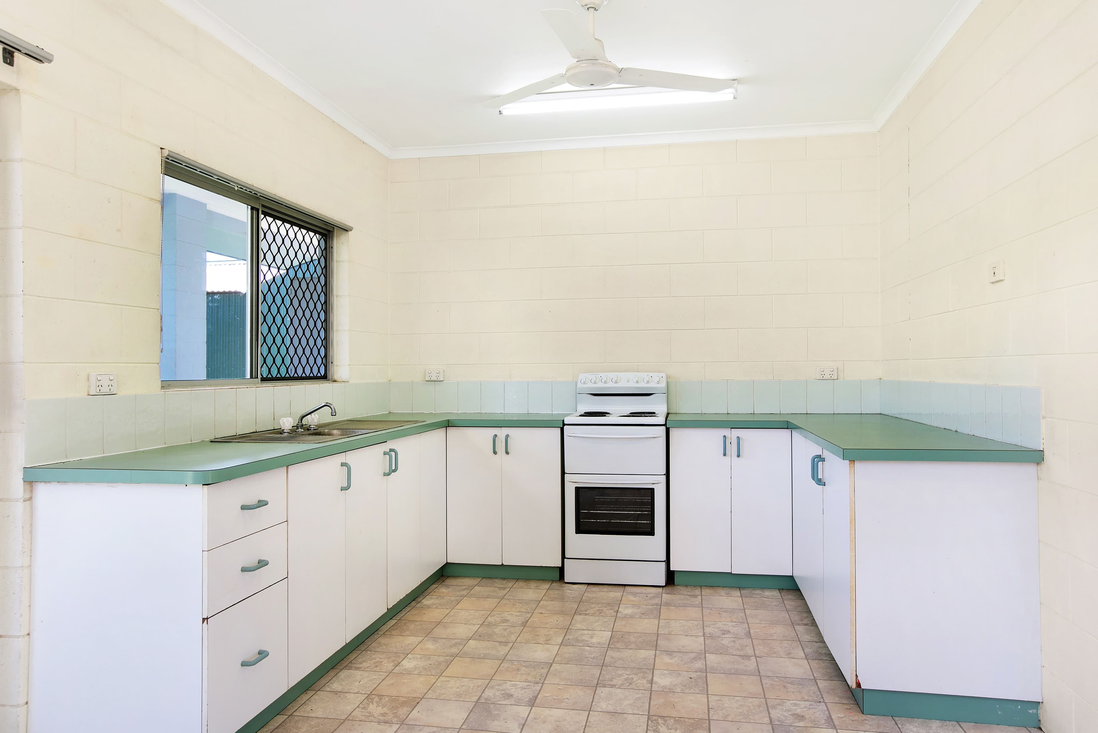 17 Golden Grove Drive, Bentley Park QLD 4869, Bentley Park - Thumbnail 3