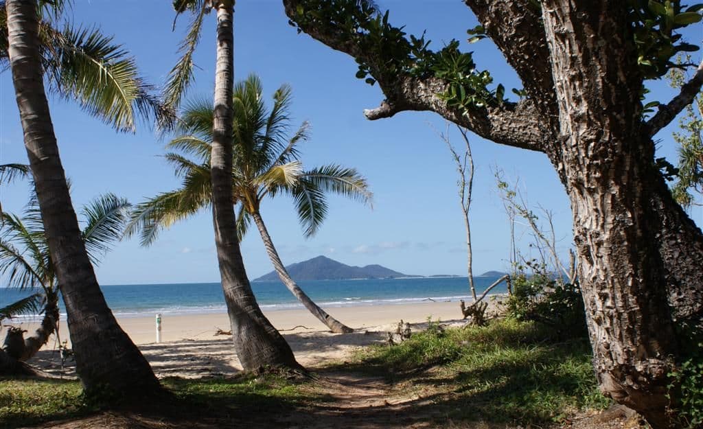 66 CONCH Street, MISSION BEACH QLD 4852, Mission Beach - Thumbnail 2