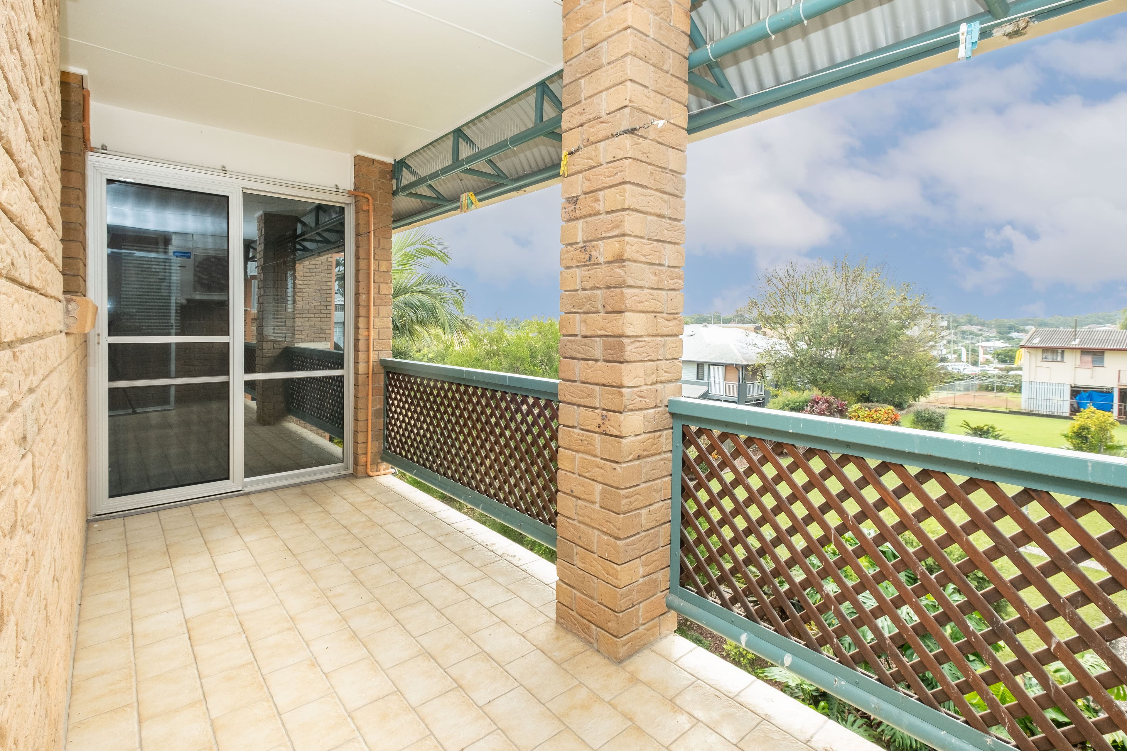 27 Crown Street, Holland Park West QLD 4121, Holland Park West - Thumbnail 5