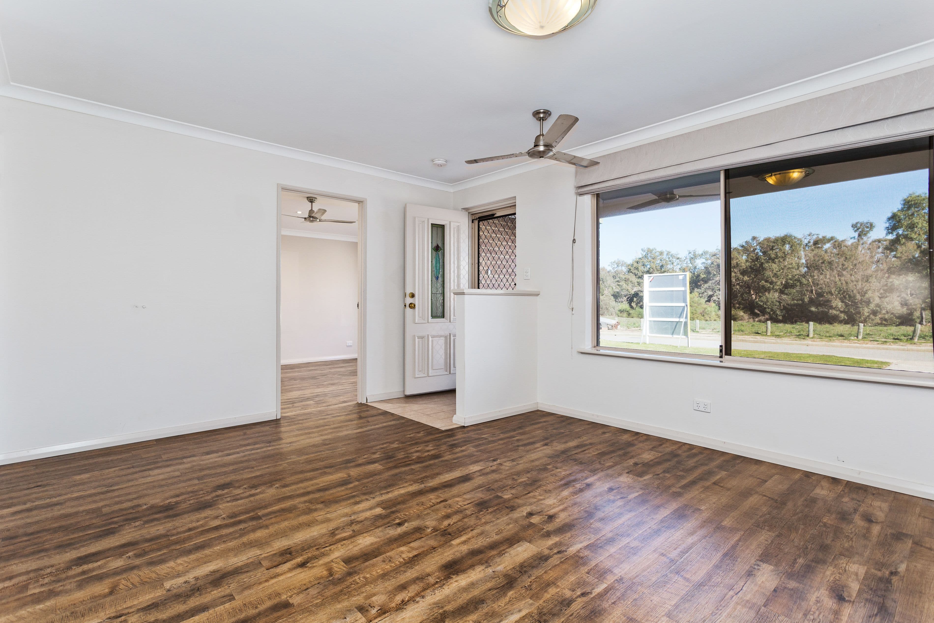 15 Lombardy Crescent, Caversham WA 6055, Caversham - Thumbnail 3