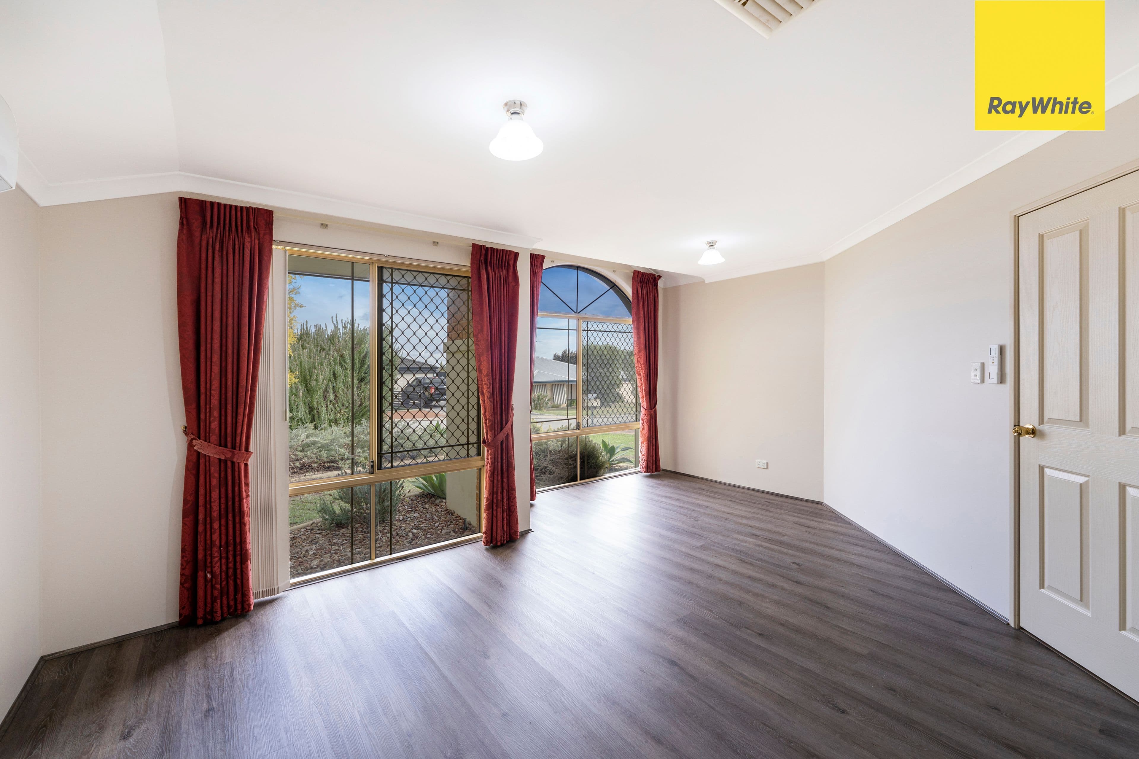 10 Newbold Place, Jane Brook WA 6056, Jane Brook - Thumbnail 4