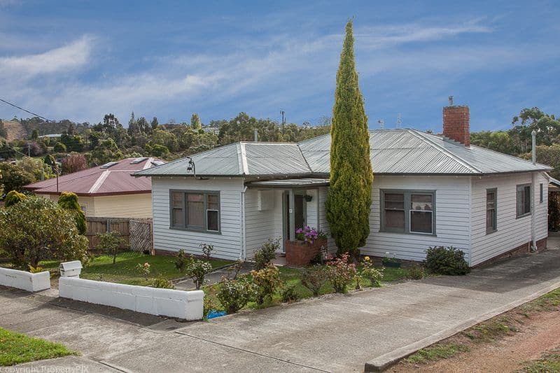 13 Wellwood Street, LENAH VALLEY TAS 7008, Lenah Valley - Thumbnail 2