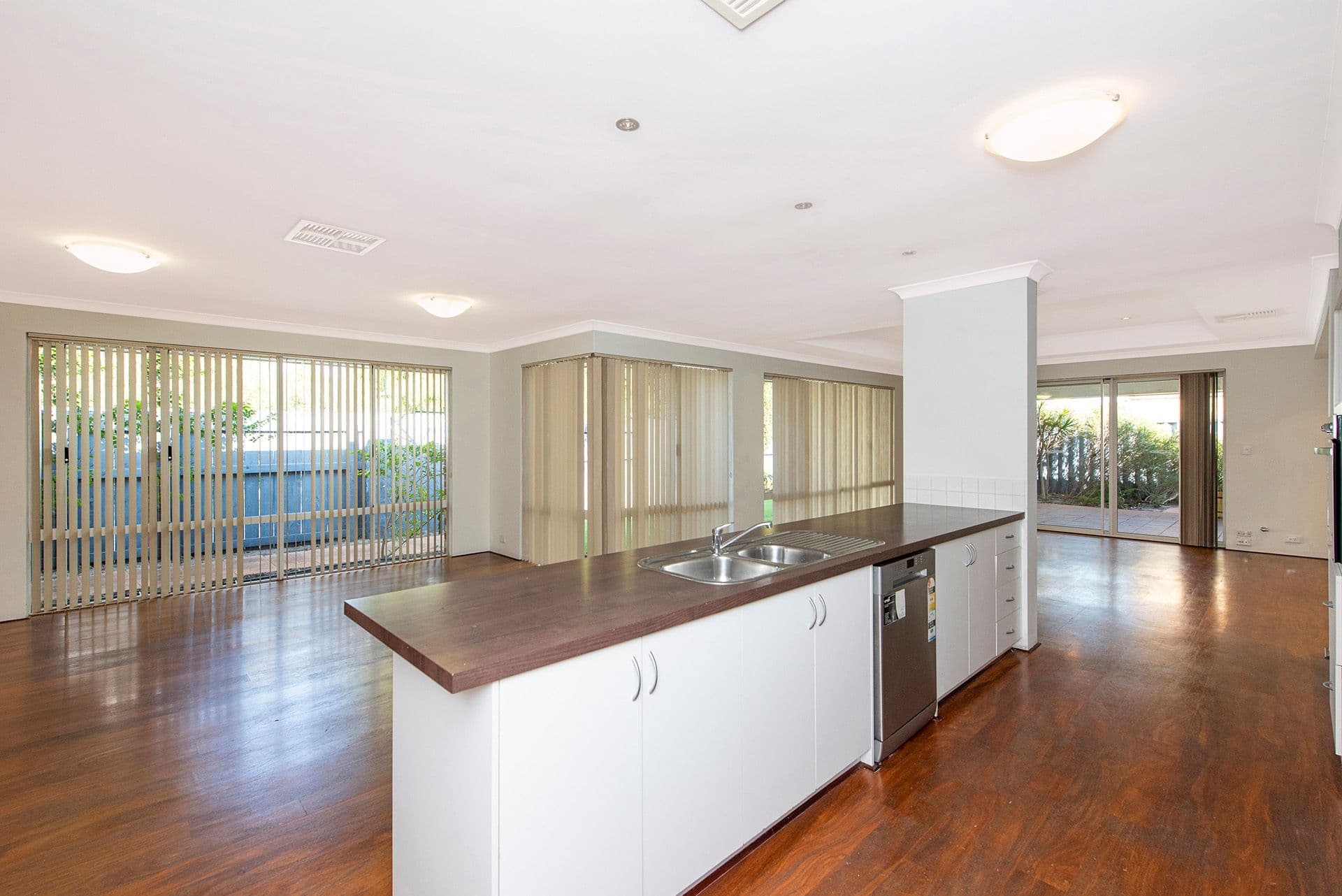 14 Rivergums Boulevard, Baldivis WA 6171, Baldivis - Thumbnail 2