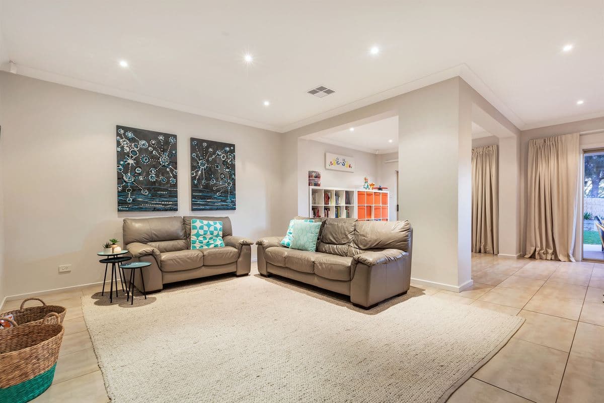 16A Edmund Avenue, Paradise SA 5075, Paradise - Thumbnail 2