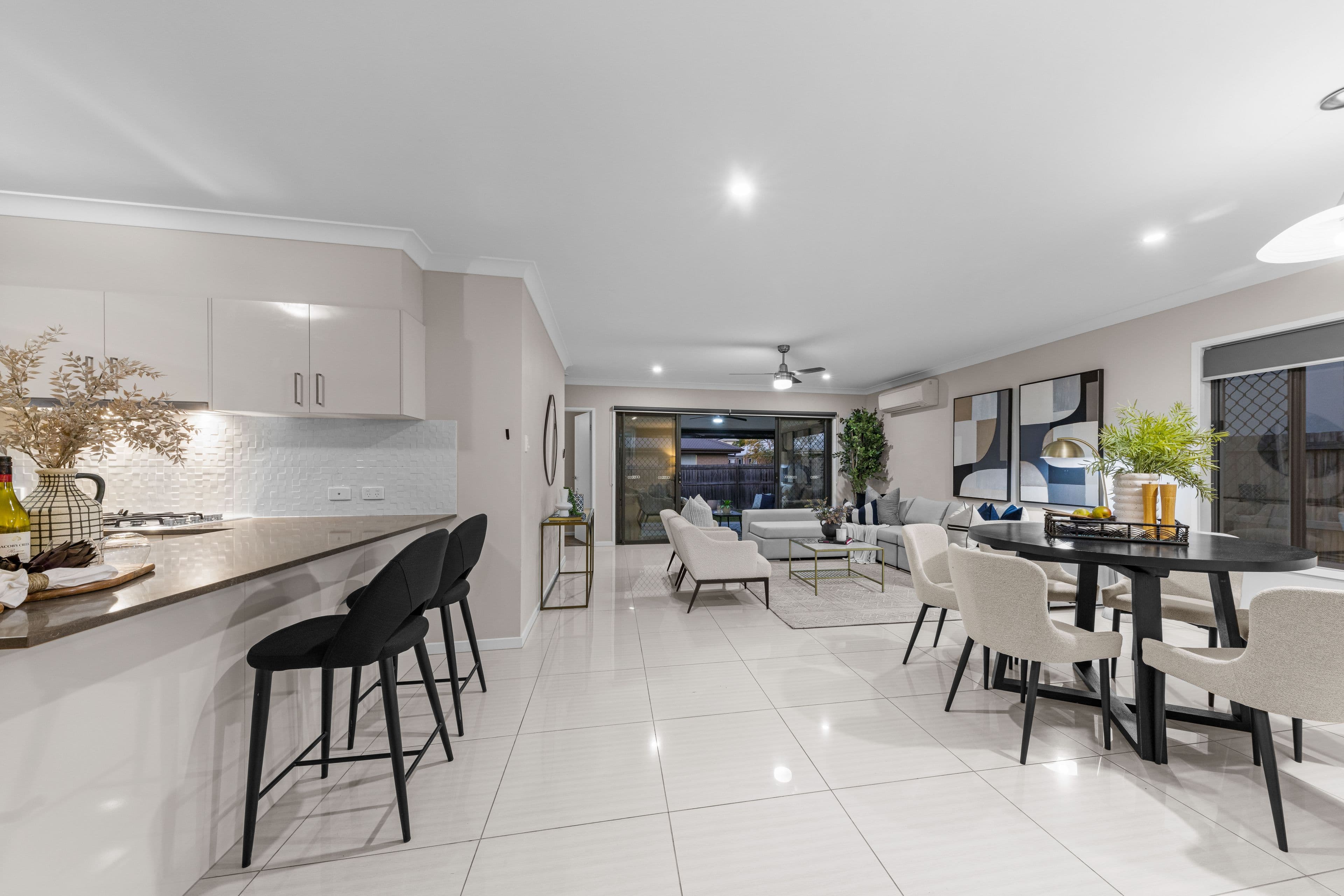 83 Finnegan Circuit, Oxley QLD 4075, Oxley - Thumbnail 5