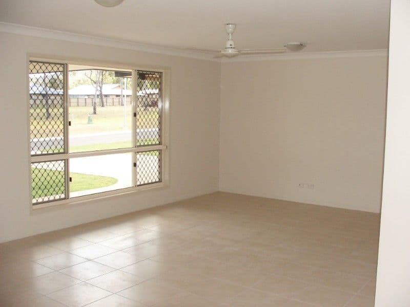 14 Frangipani Court, NORMAN GARDENS QLD 4701, Norman Gardens - Thumbnail 3