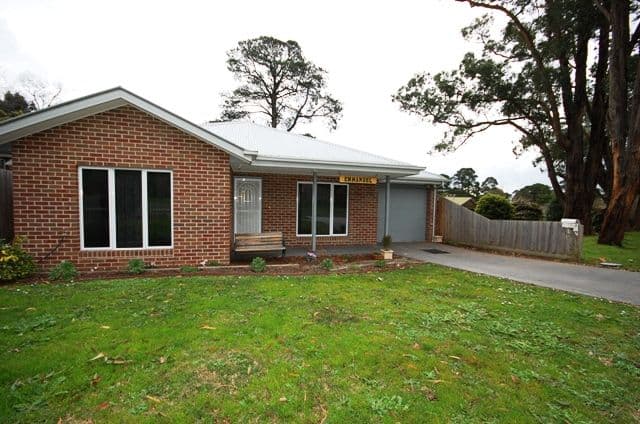 5 Glenview Road, MOUNT EVELYN VIC 3796, Mount Evelyn - Image 1