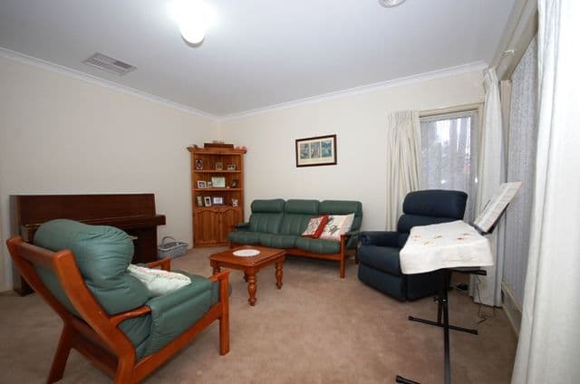 5 Glenview Road, MOUNT EVELYN VIC 3796, Mount Evelyn - Thumbnail 3