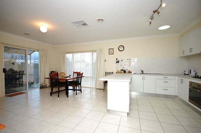 5 Glenview Road, MOUNT EVELYN VIC 3796, Mount Evelyn - Thumbnail 5
