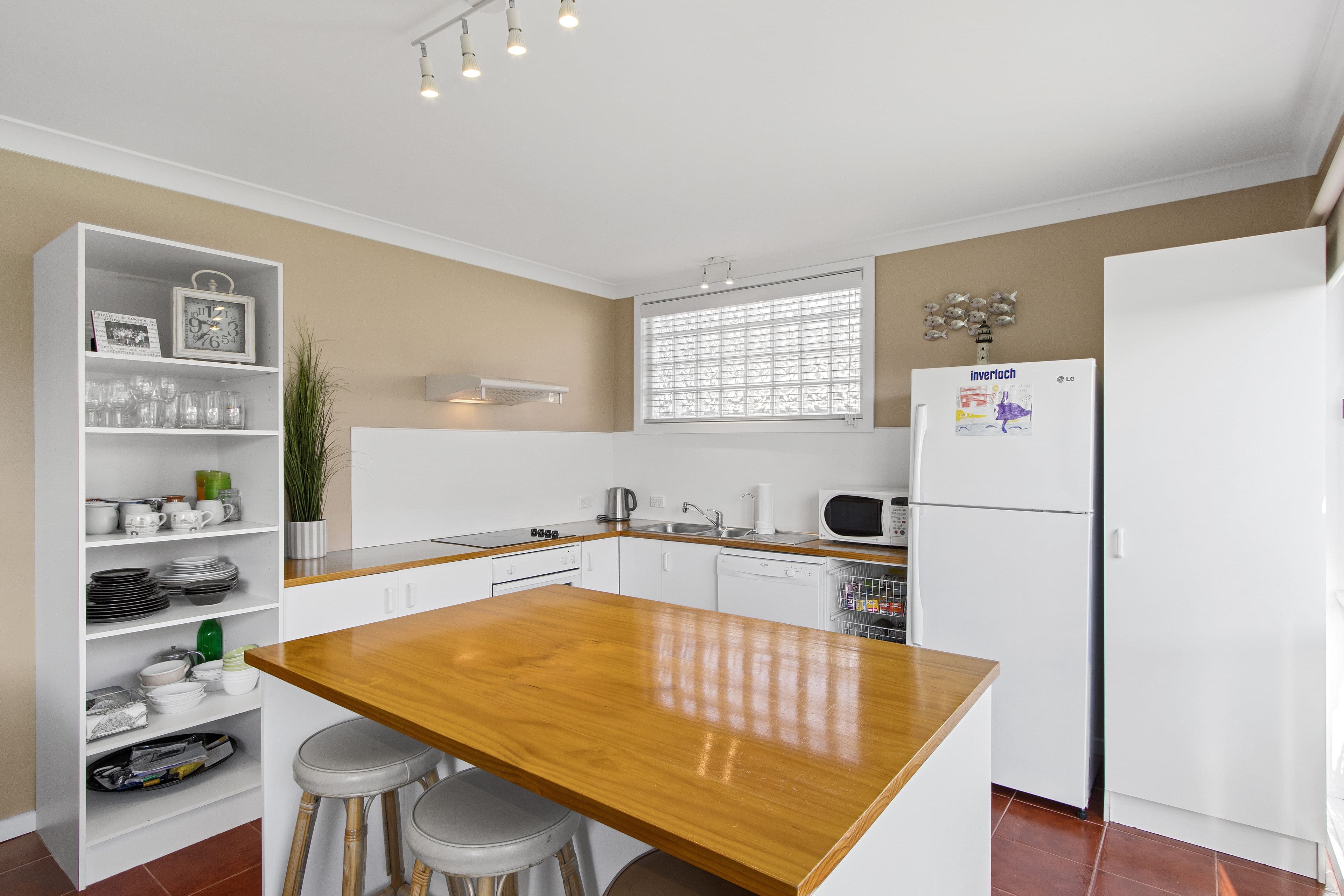 16 Golf Street, Inverloch VIC 3996, Inverloch - Thumbnail 4