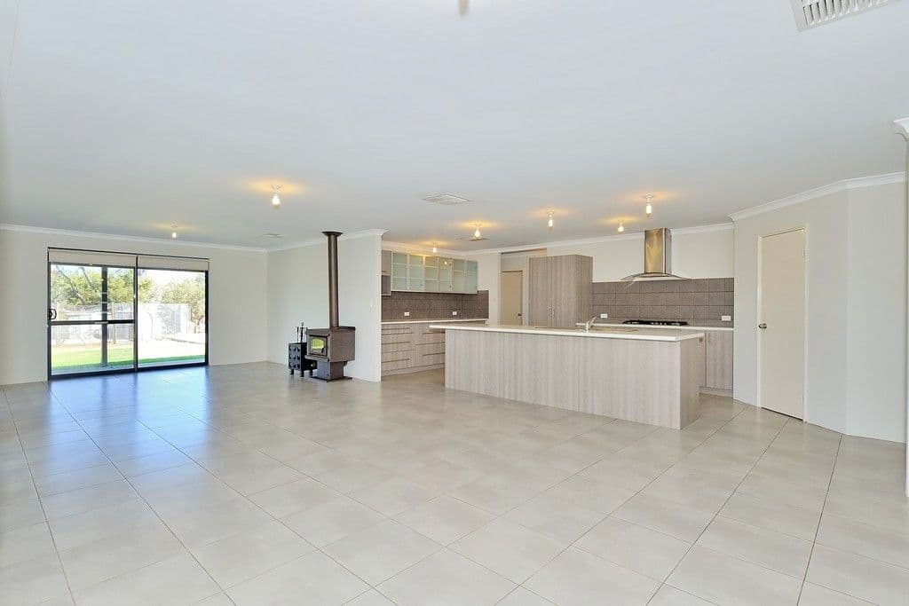 31 Fraser Close, Muchea WA 6501, Muchea - Thumbnail 2
