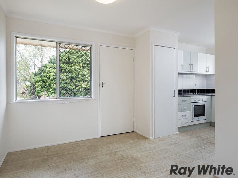 14 CASTLECOR Street, Ferny Grove QLD 4055, Ferny Grove - Thumbnail 4