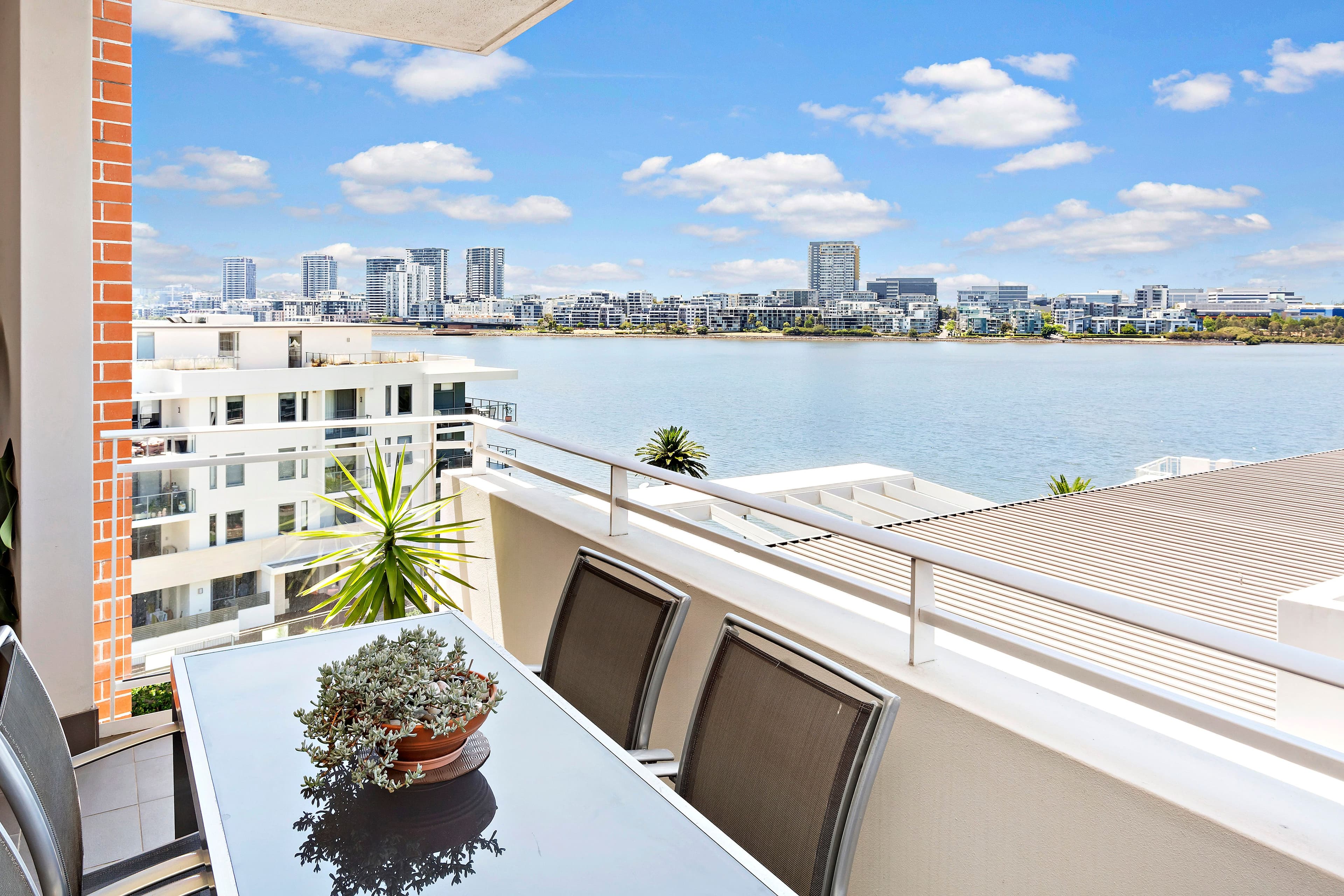 2 The Crescent, Wentworth Point NSW 2127, Wentworth Point - Thumbnail 2