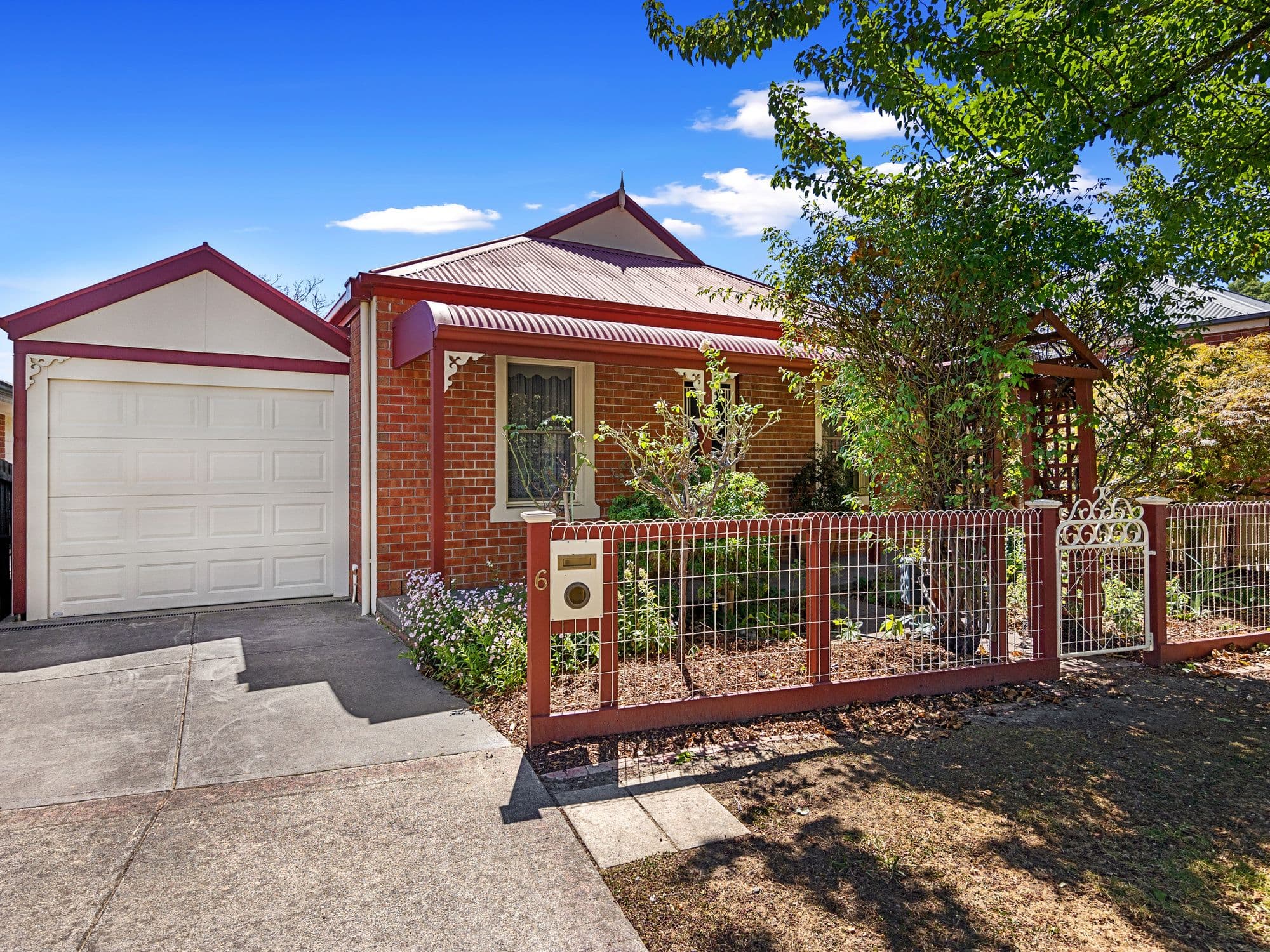 6 Little Chipping Drive, Chirnside Park VIC 3116, Chirnside Park - Image 1