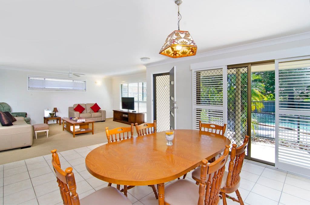 13 Ling Place, PALM BEACH QLD 4221, Palm Beach - Thumbnail 2
