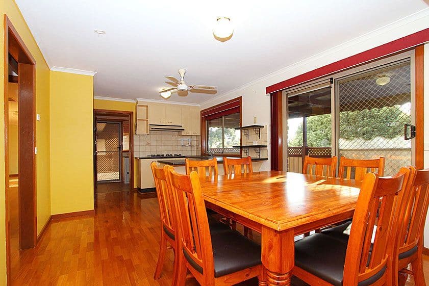 3 Teralba Close, MILL PARK VIC 3082, Mill Park - Thumbnail 3