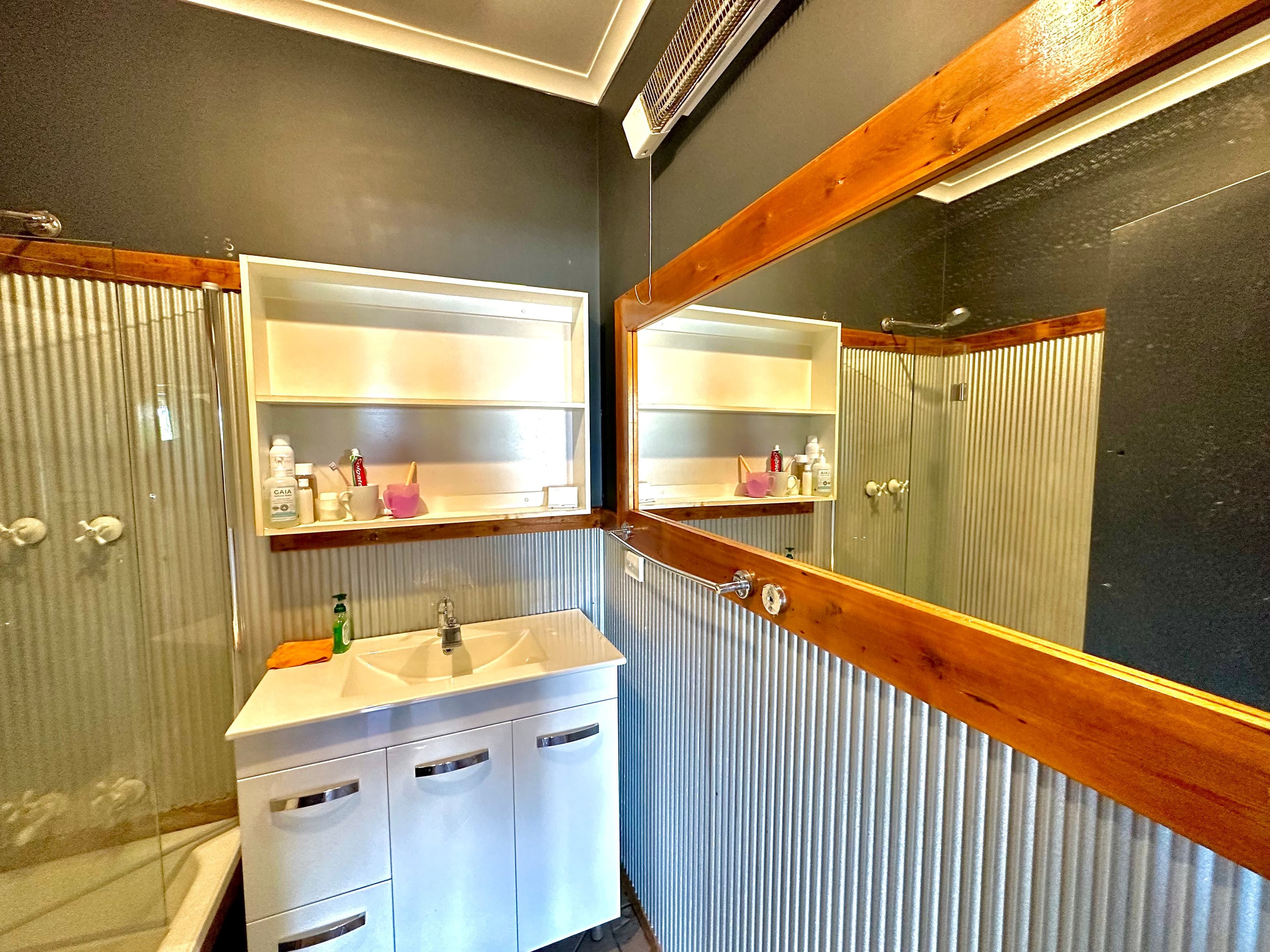 19 Fourth Street, Bordertown SA 5268, Bordertown - Thumbnail 4