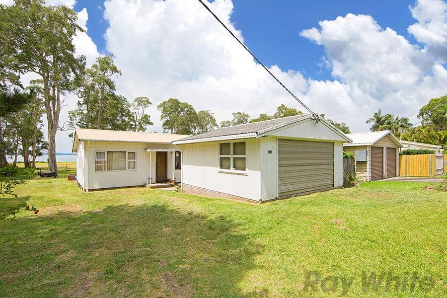 90 Liamena Avenue, San Remo - Image 1