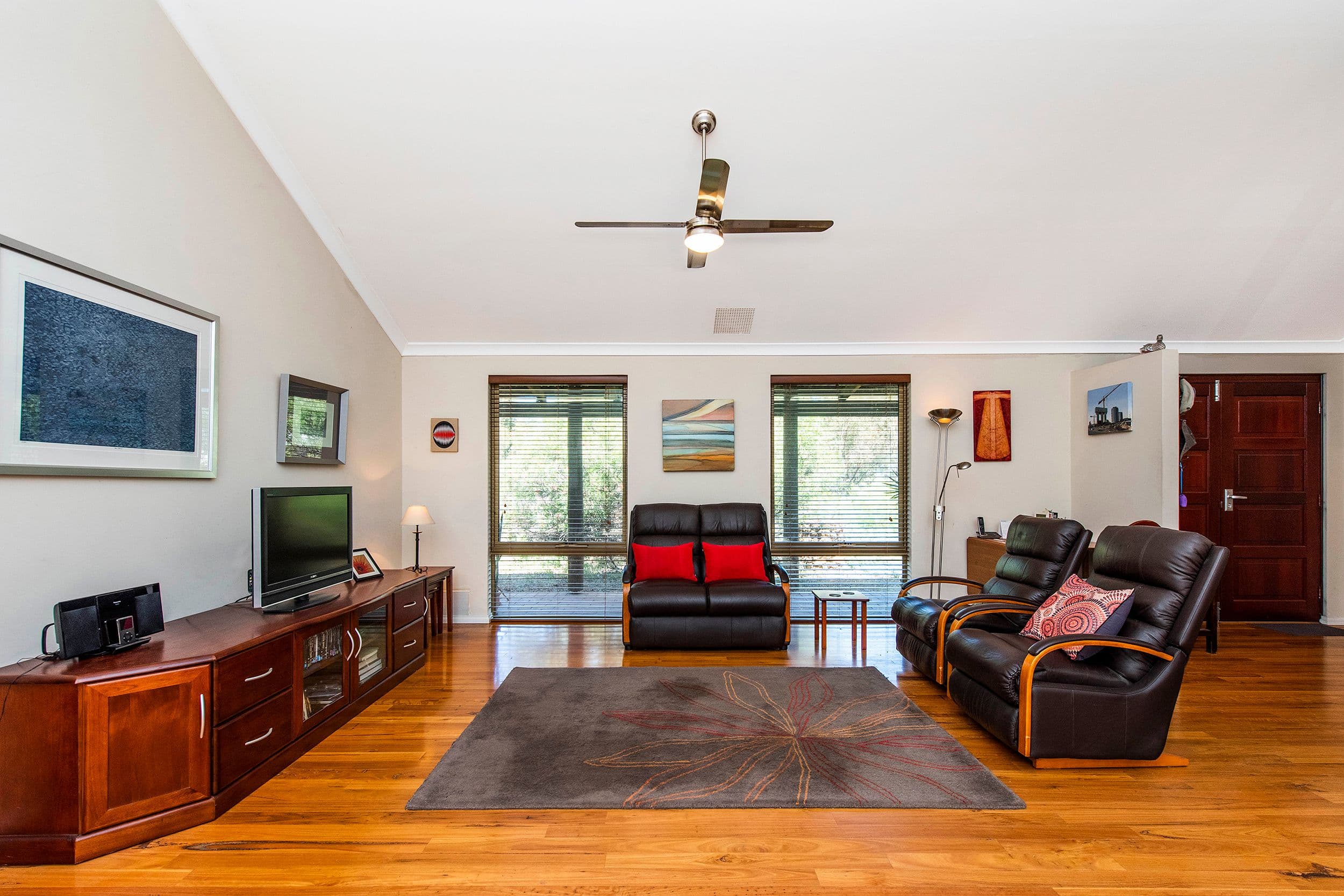 165 Ayrshire Loop, Lower Chittering WA 6084, Lower Chittering - Thumbnail 3