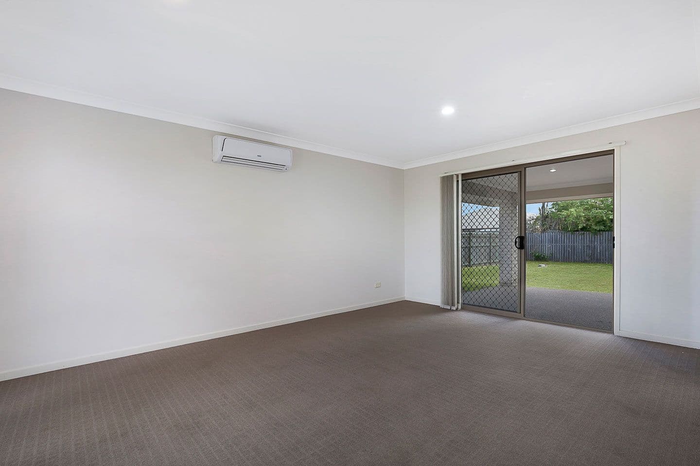 74 Wattle Street, Point Vernon QLD 4655, Point Vernon - Thumbnail 7