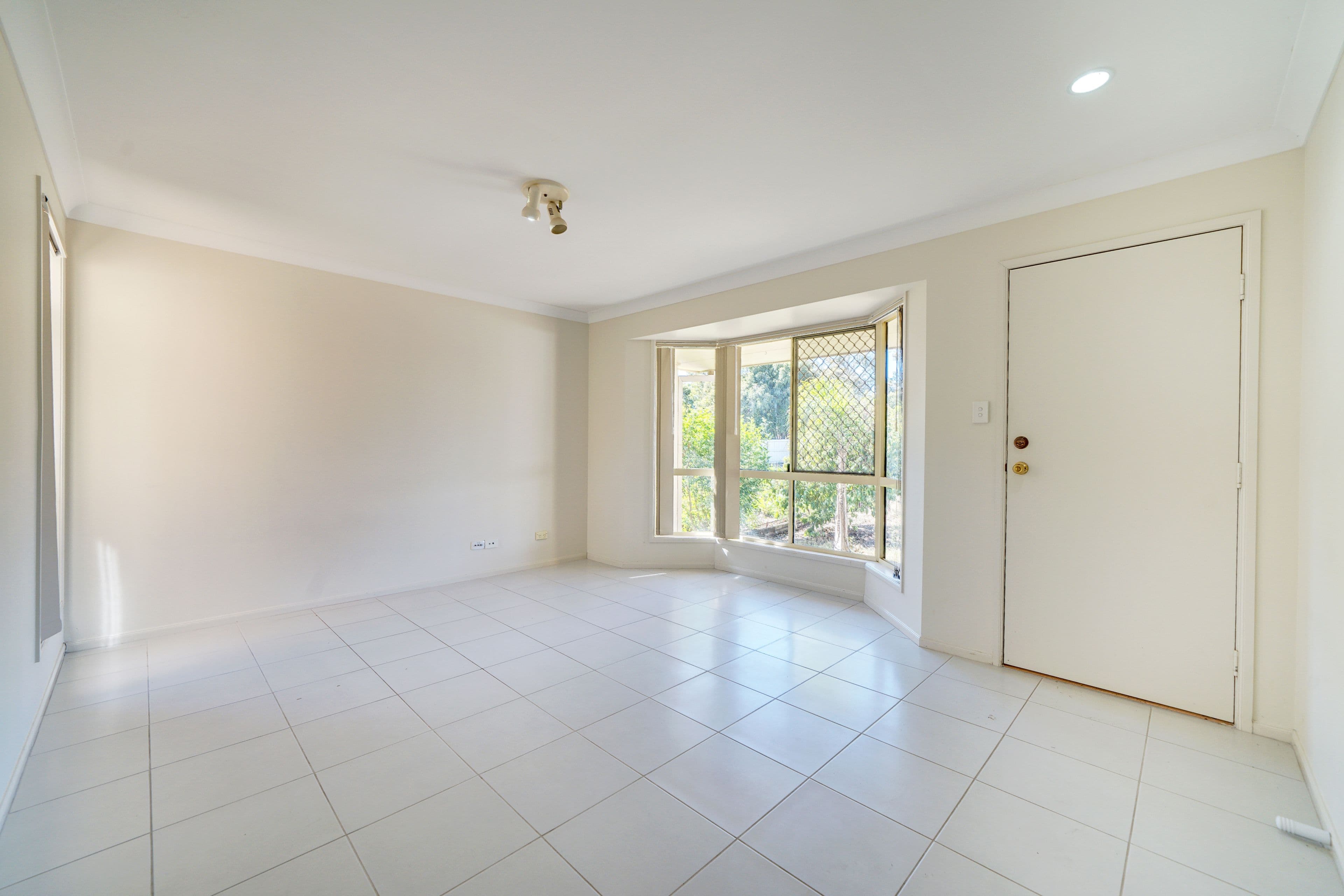 24 Beamont Place, Forest Lake QLD 4078, Forest Lake - Thumbnail 3