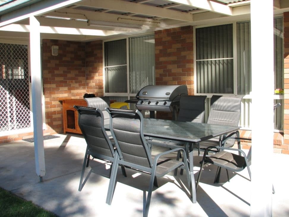 15 Wahroonga Drive, TAMWORTH NSW 2340, Tamworth - Thumbnail 3
