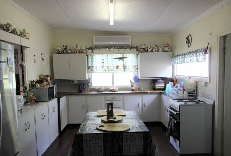 48 Boyd Street, Gayndah QLD 4625, Gayndah - Thumbnail 2