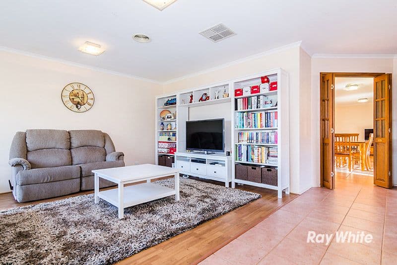 12 Butterwick Terrace, Cranbourne East VIC 3977, Cranbourne East - Thumbnail 2