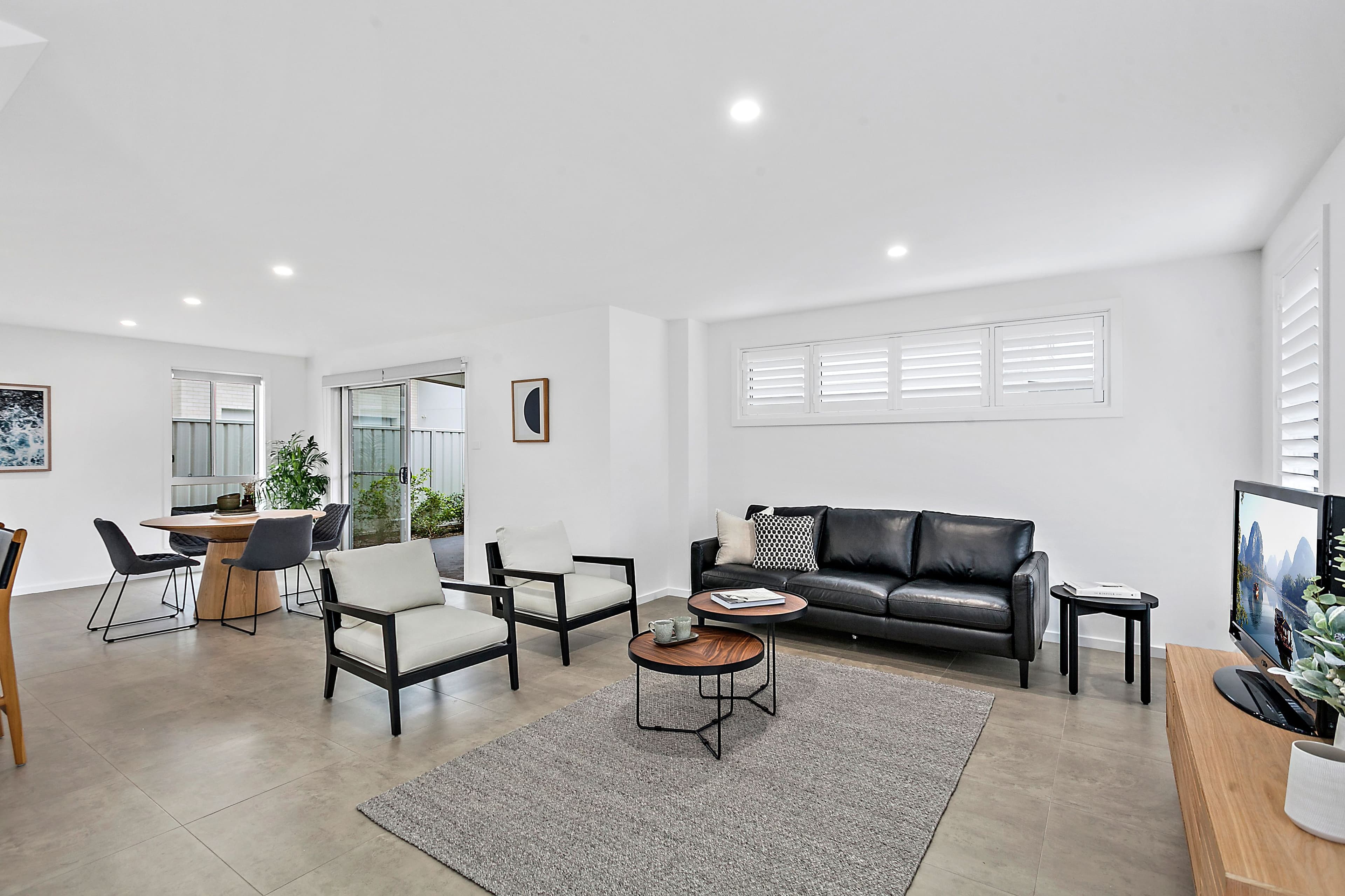 11 Cowries Avenue, Shell Cove - Image 1