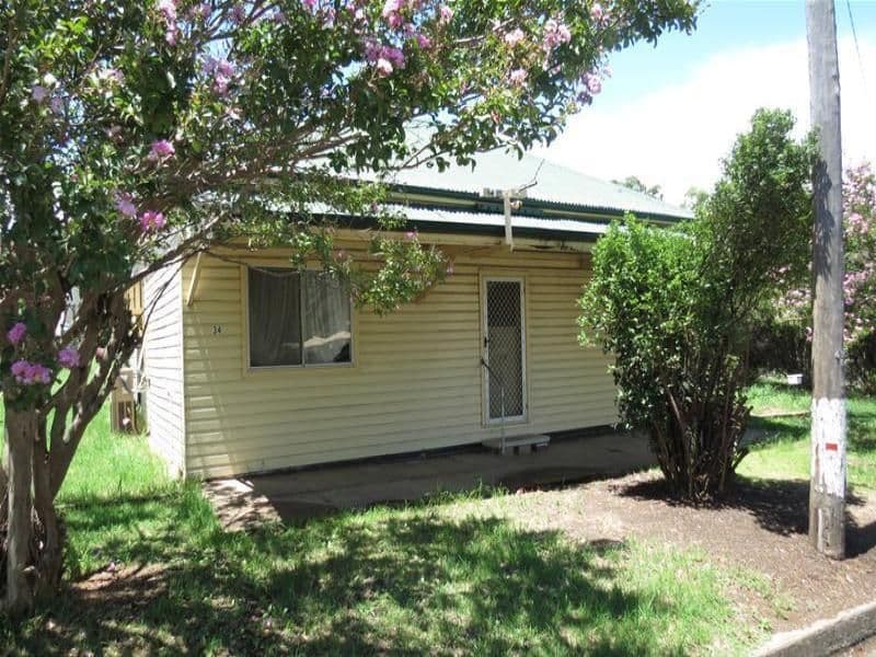 4 Main North Road, Willow Tree - Image 1
