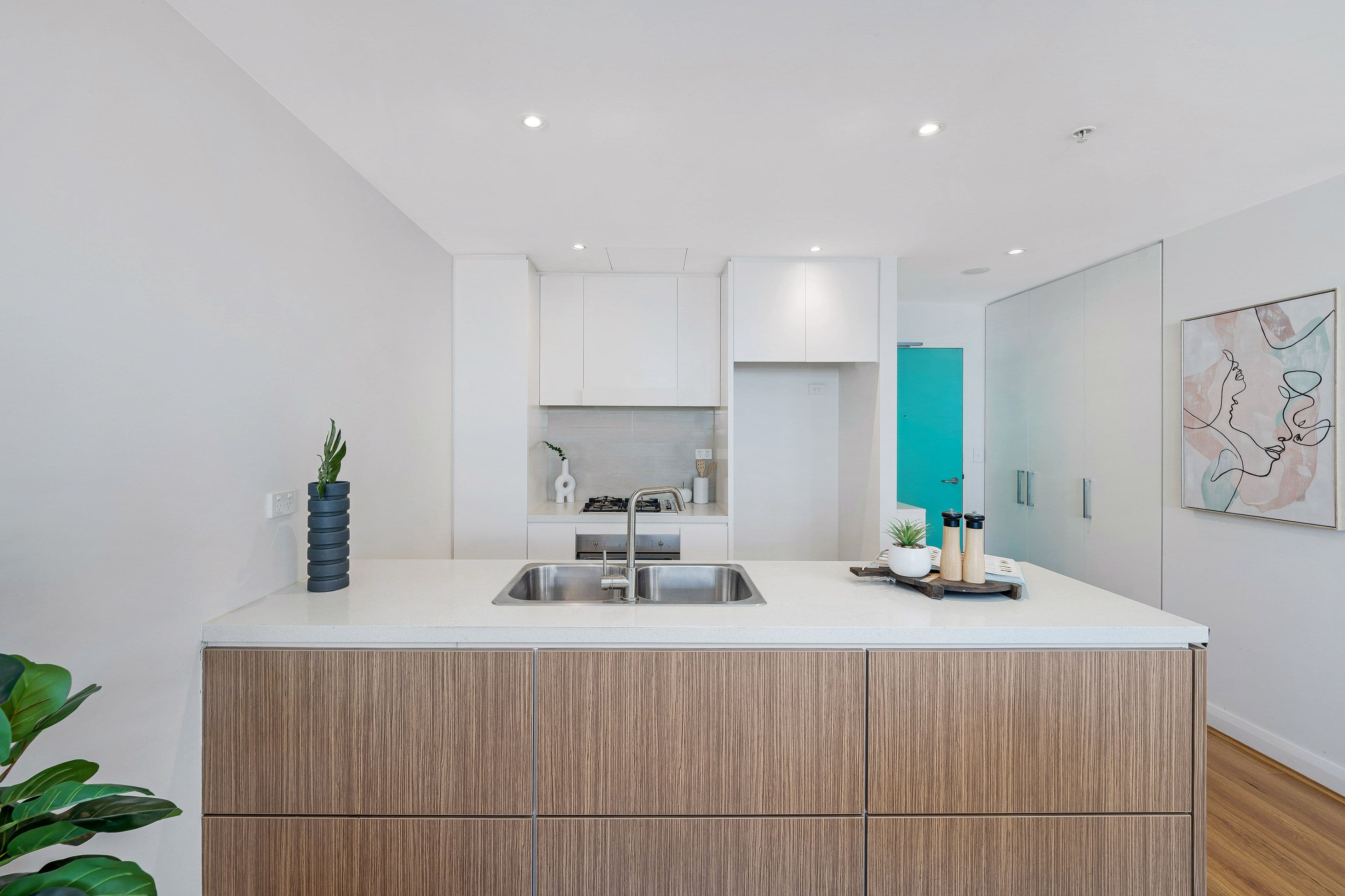 99 Forest Road, Hurstville NSW 2220, Hurstville - Thumbnail 3