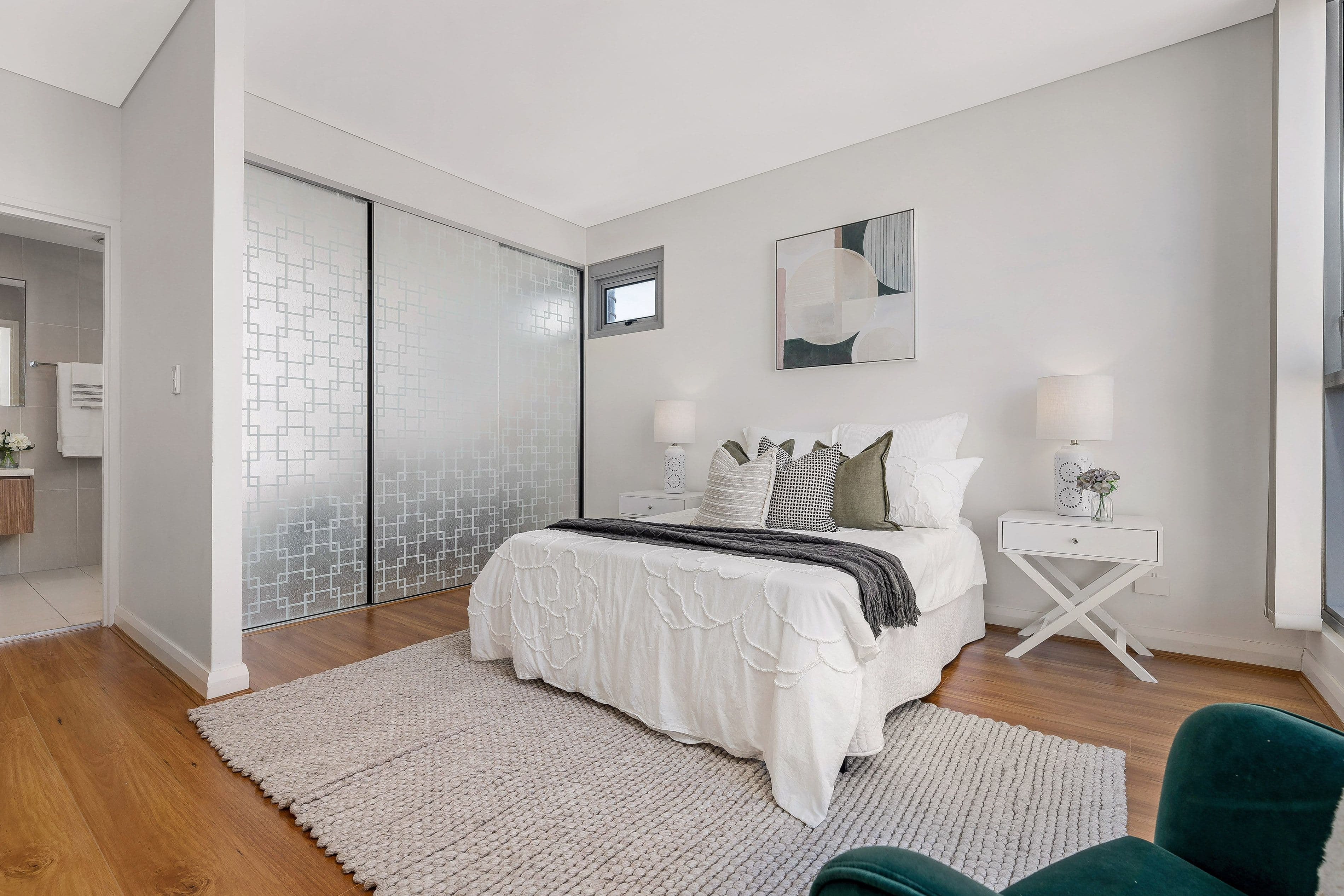 99 Forest Road, Hurstville NSW 2220, Hurstville - Thumbnail 4