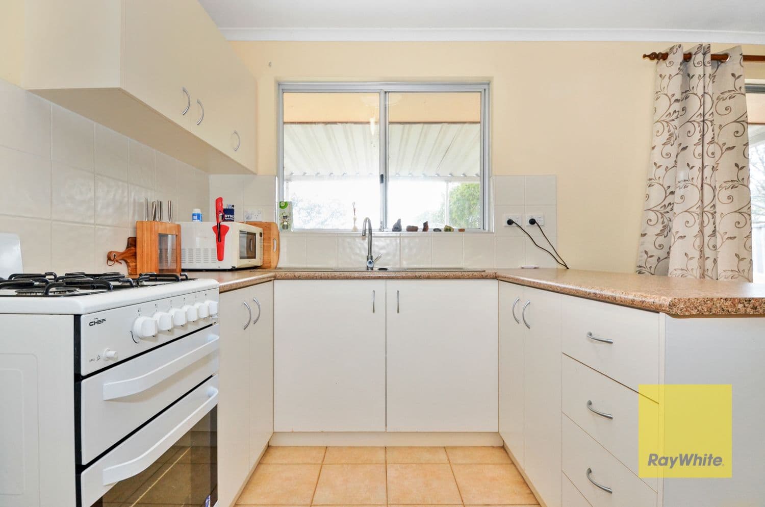 25 Bardley Road, Spencer Park WA 6330, Spencer Park - Thumbnail 3