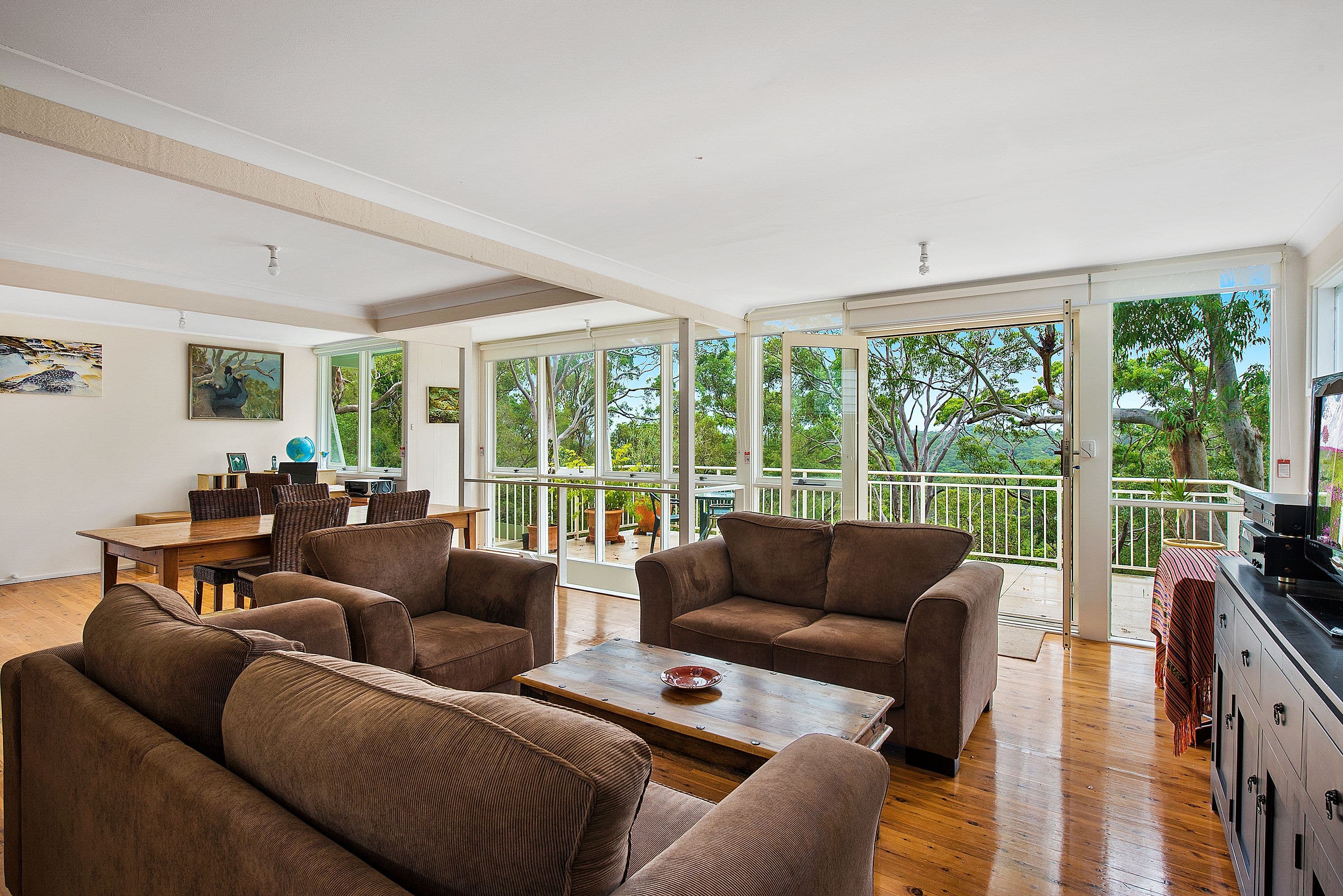 4 Meredith Avenue, Hornsby Heights - Thumbnail 2