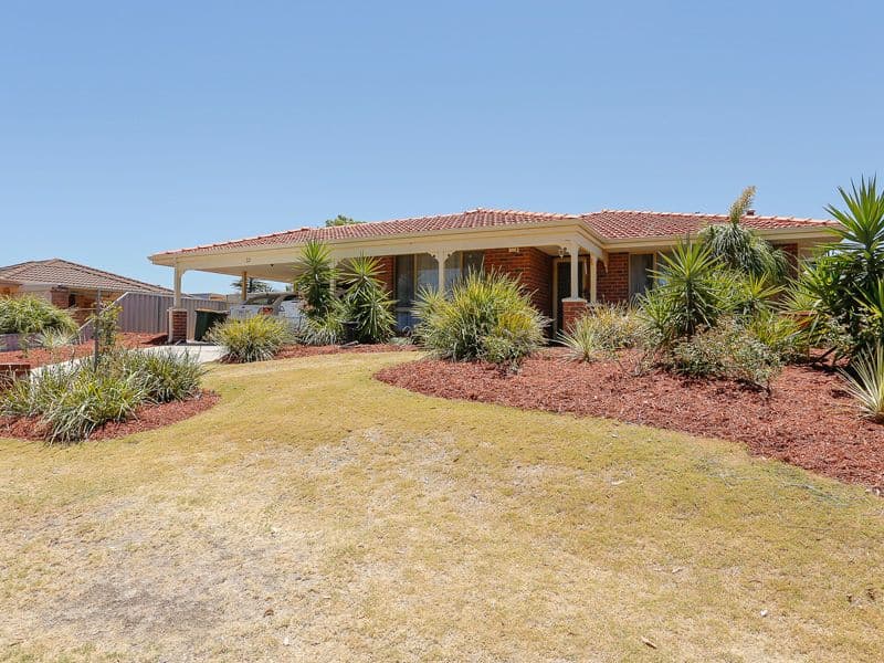 33 Augustus Way, Marangaroo WA 6064, Marangaroo - Thumbnail 2