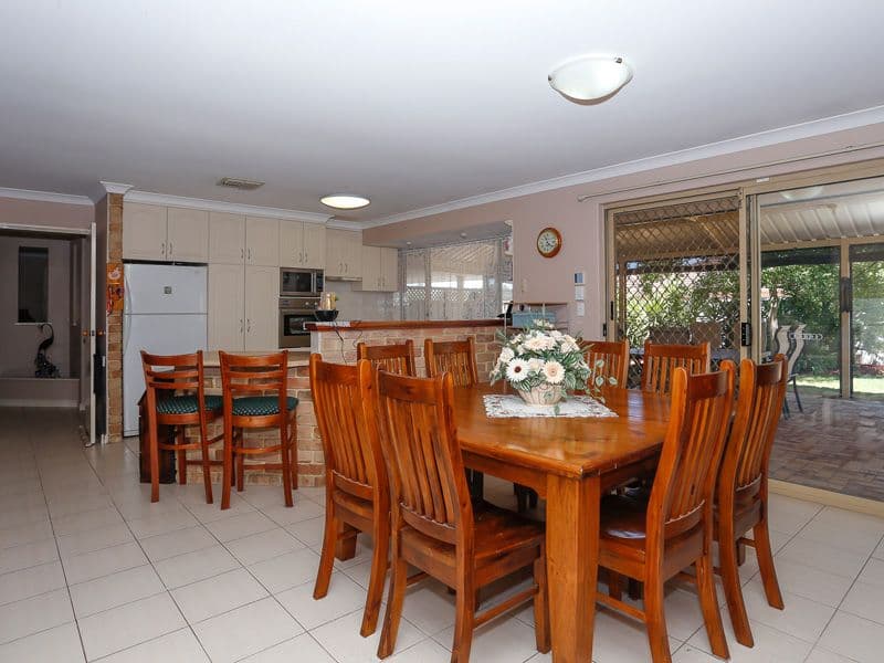 33 Augustus Way, Marangaroo WA 6064, Marangaroo - Thumbnail 5