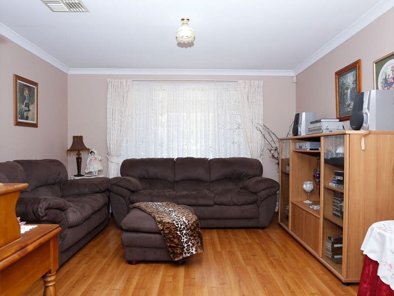 33 Augustus Way, Marangaroo WA 6064, Marangaroo - Thumbnail 7