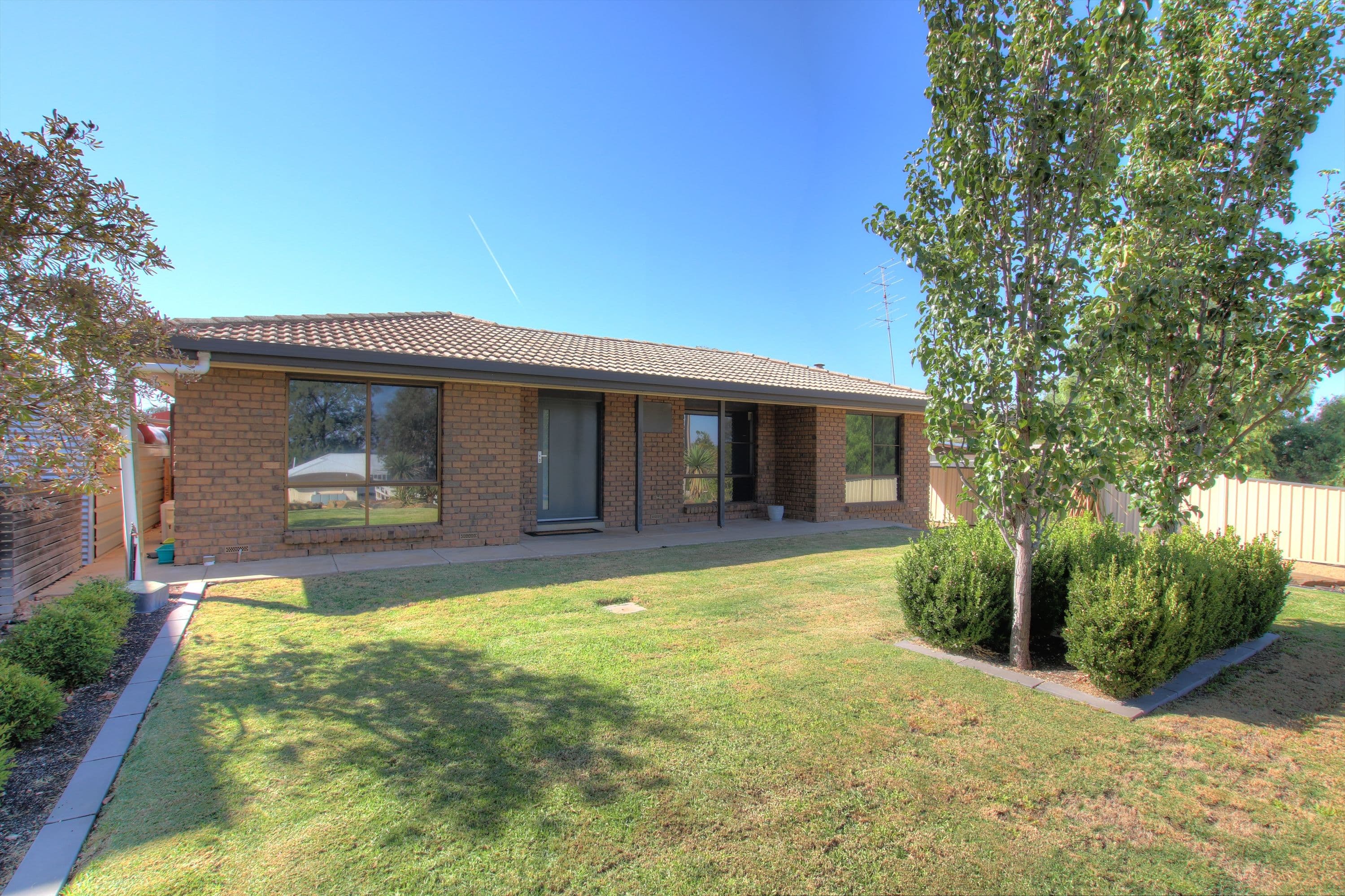 16 Sherwood Avenue, Loxton North SA 5333, Loxton North - Image 1