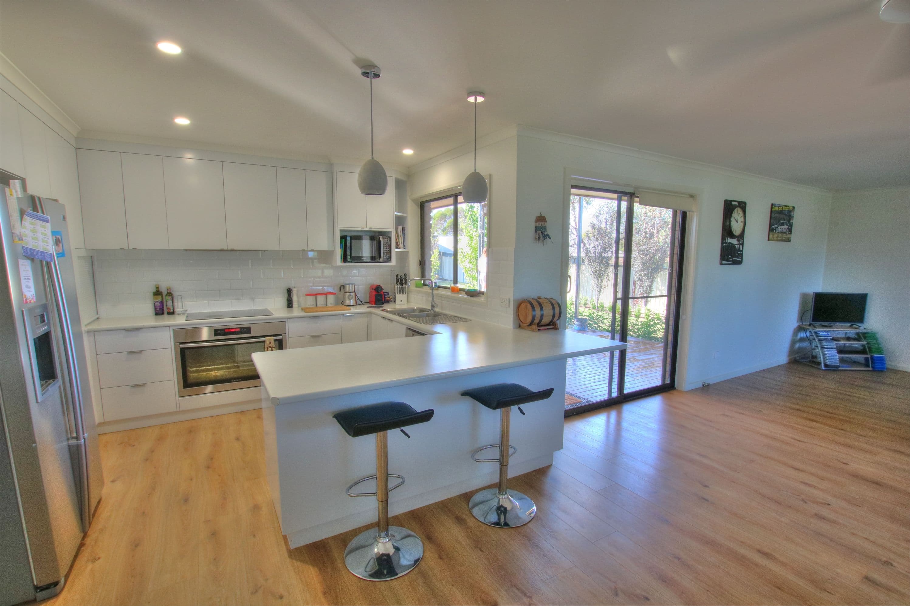 16 Sherwood Avenue, Loxton North SA 5333, Loxton North - Thumbnail 2