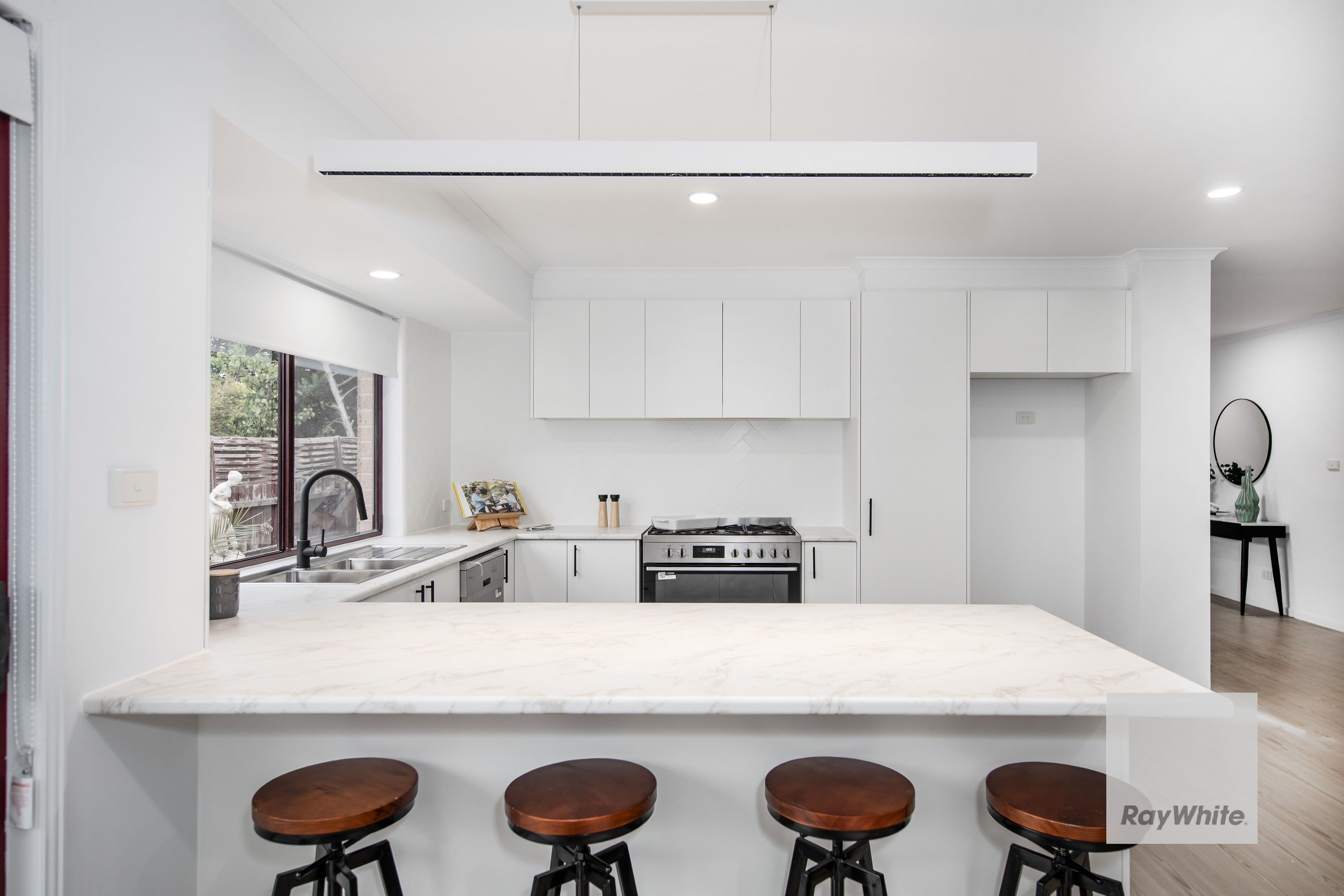 15 Berthon Crescent, Hillside VIC 3037, Hillside - Thumbnail 5