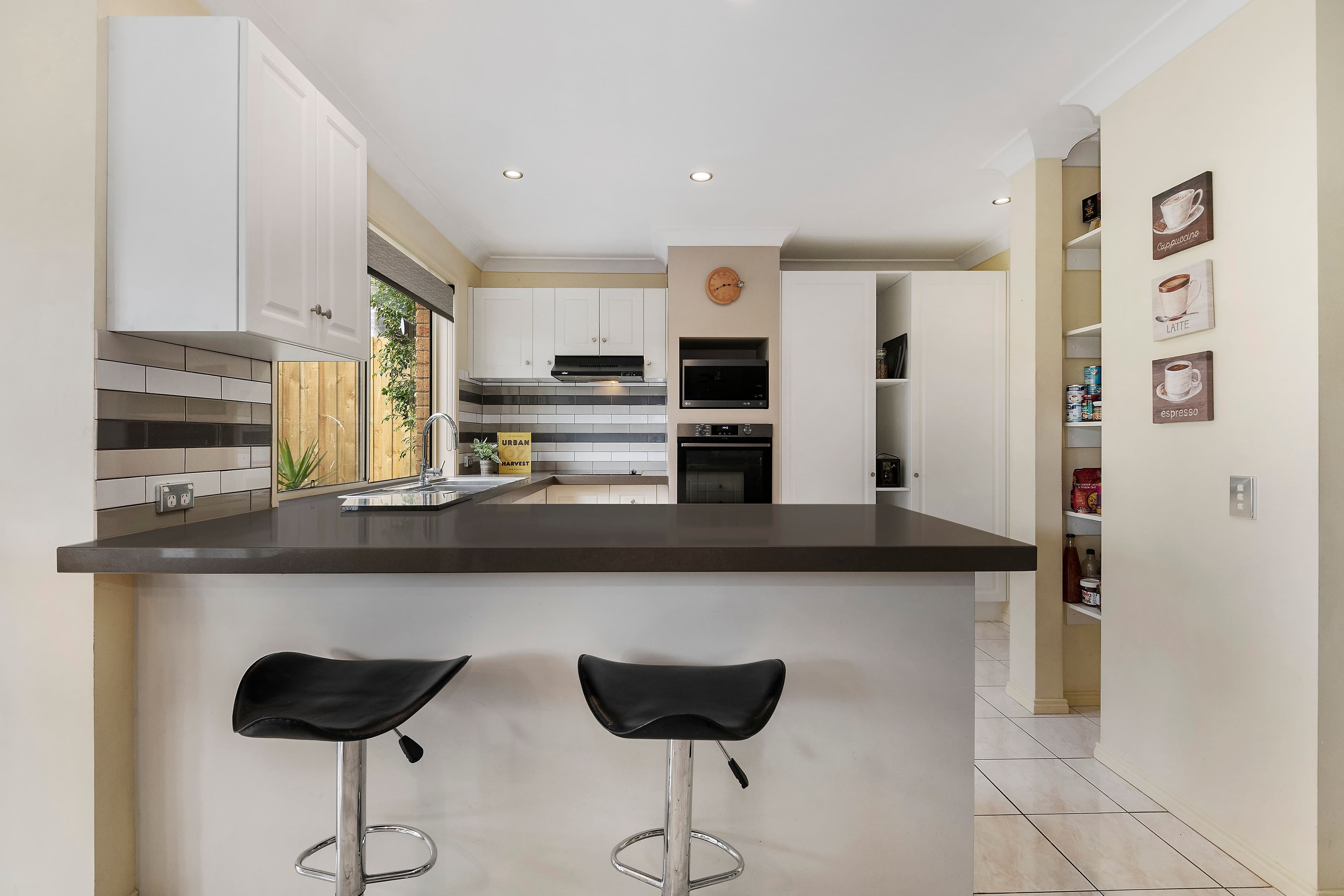5 Trafalgar Square, Frankston South VIC 3199, Frankston South - Thumbnail 3