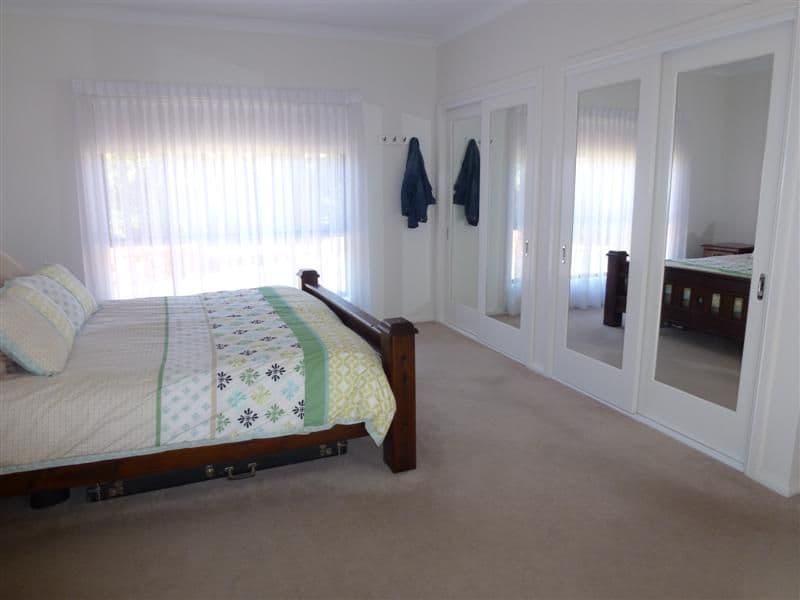 8 Lachlan Way, DUBBO NSW 2830, Dubbo - Thumbnail 4