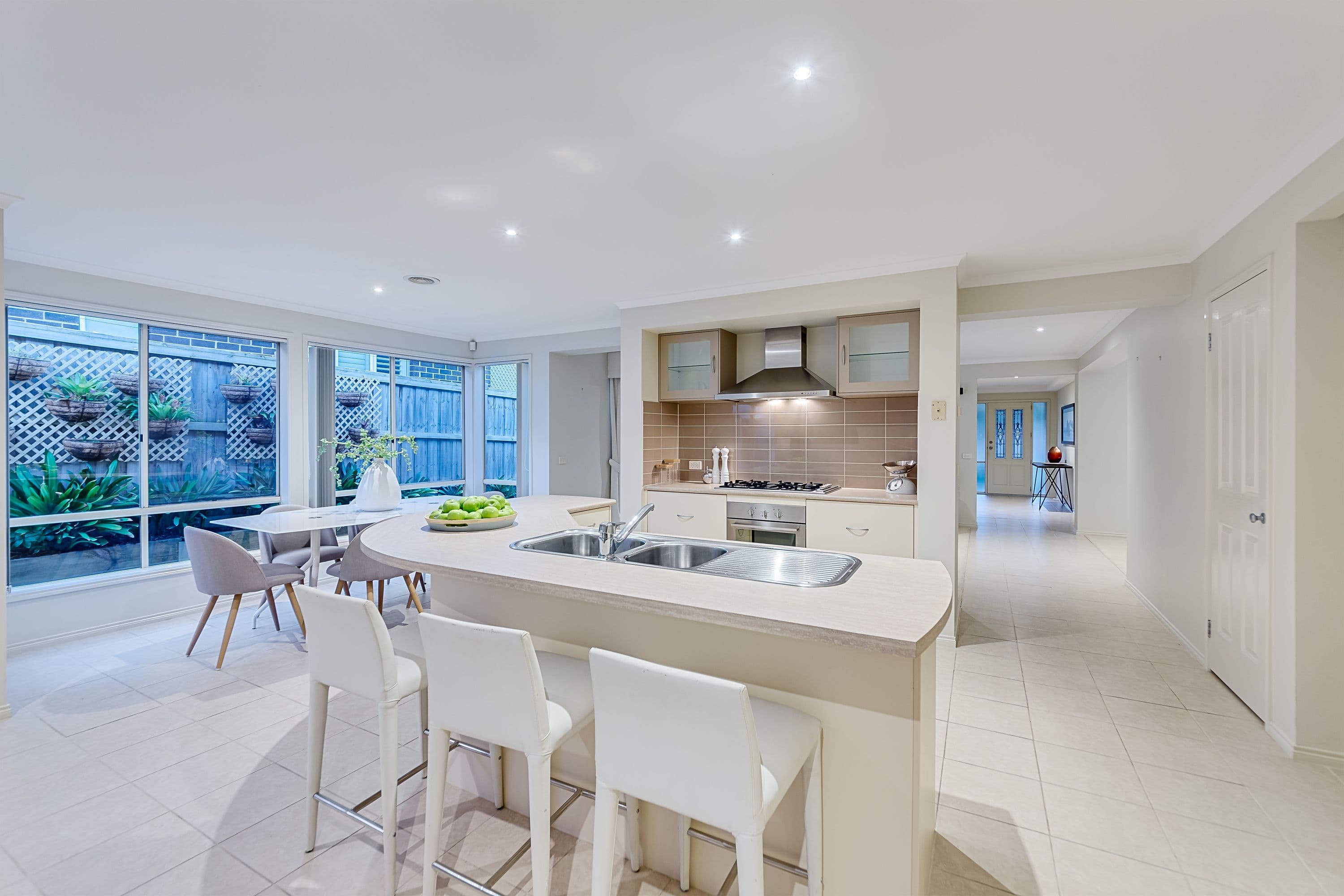 55 Vista Way, South Morang VIC 3752, South Morang - Thumbnail 3