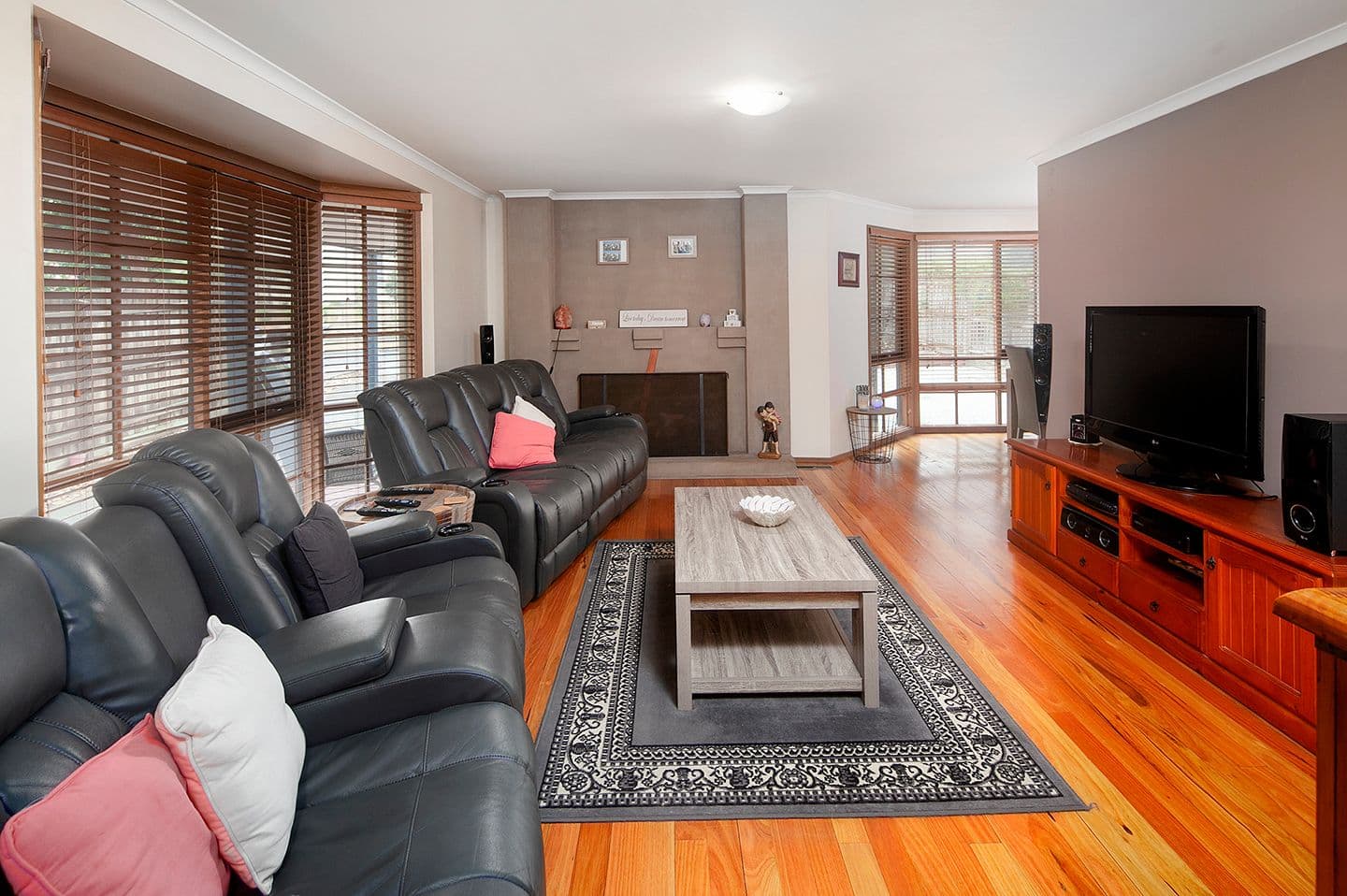 11 Kerry Street, Langwarrin VIC 3910, Langwarrin - Thumbnail 3