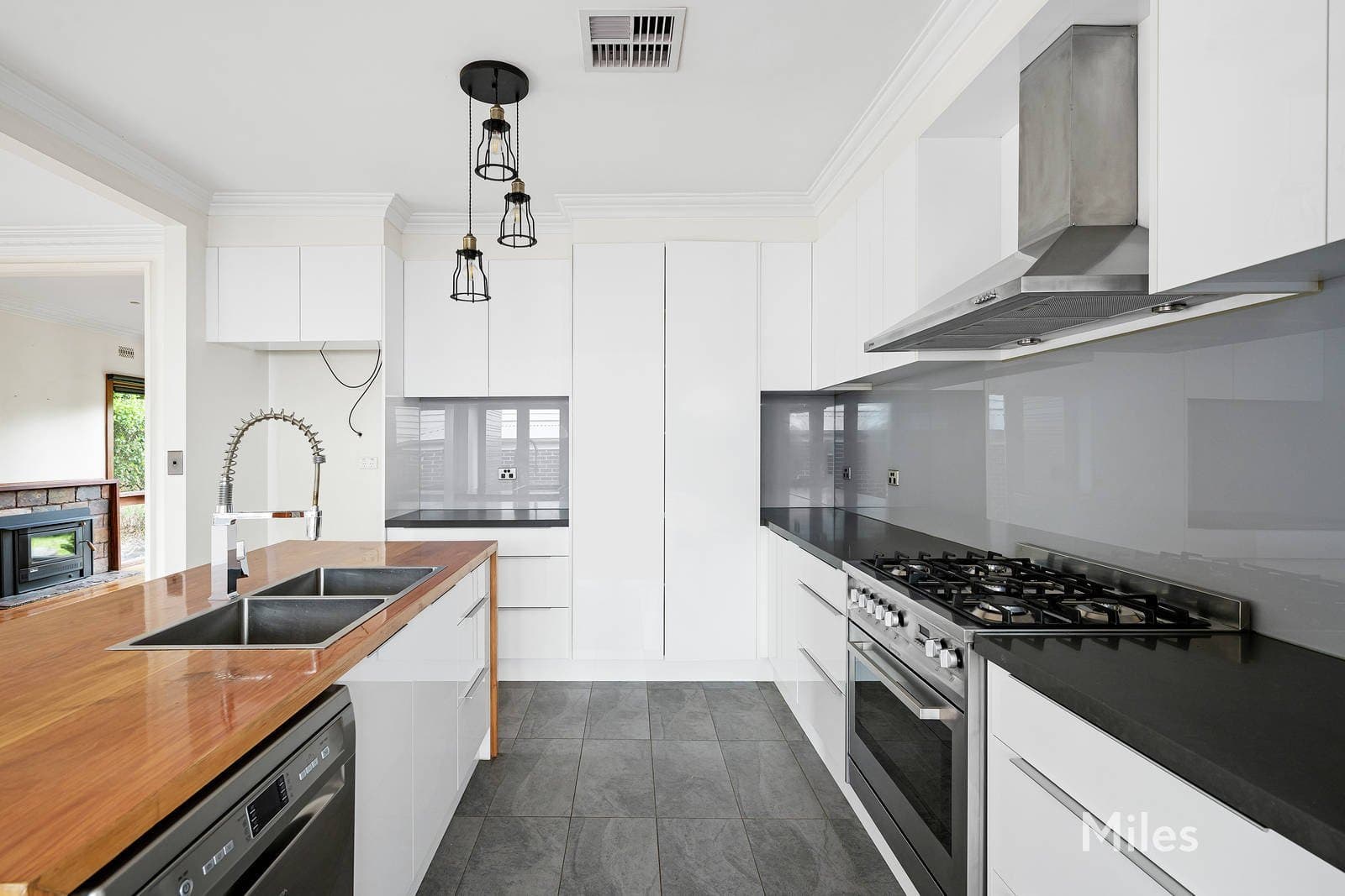 201 Lower Plenty Road, Rosanna, Rosanna - Thumbnail 5