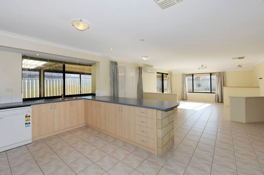 24 Achiever Avenue, PORT KENNEDY WA 6172, Port Kennedy - Thumbnail 7