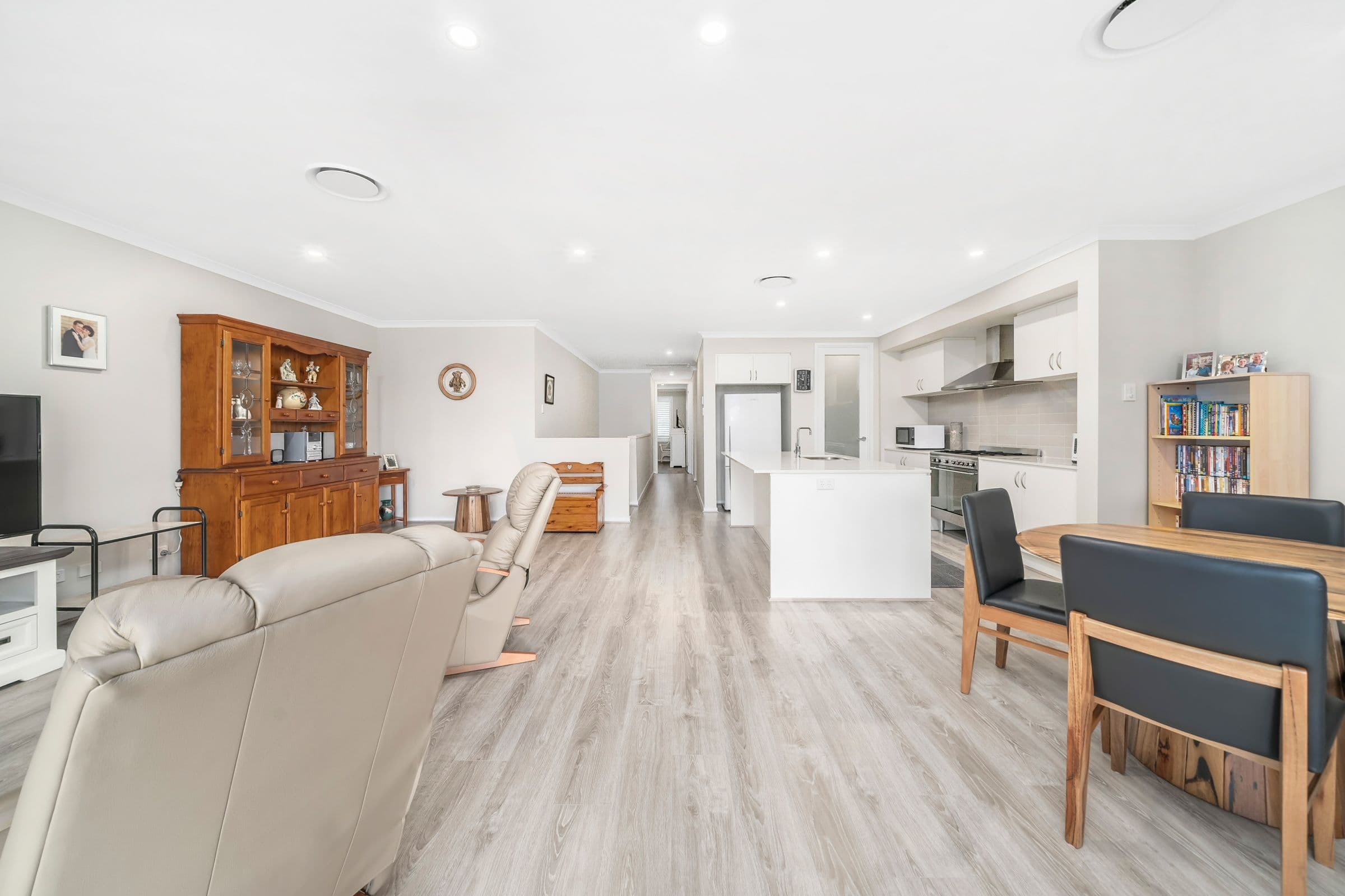 28 Deacon Crescent, Mango Hill QLD 4509, Mango Hill - Thumbnail 5