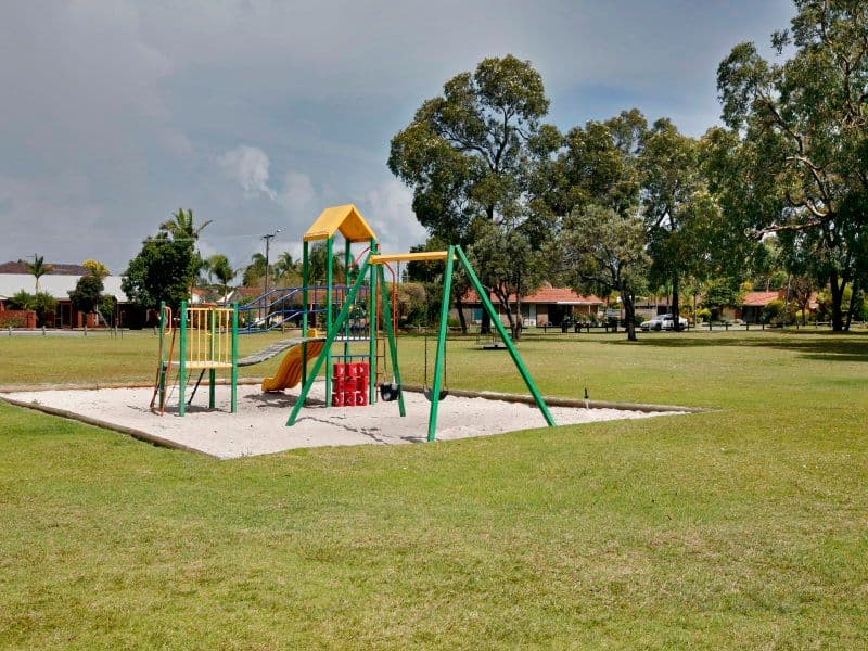 2 Sinclair Place, MORLEY WA 6062, Morley - Thumbnail 3