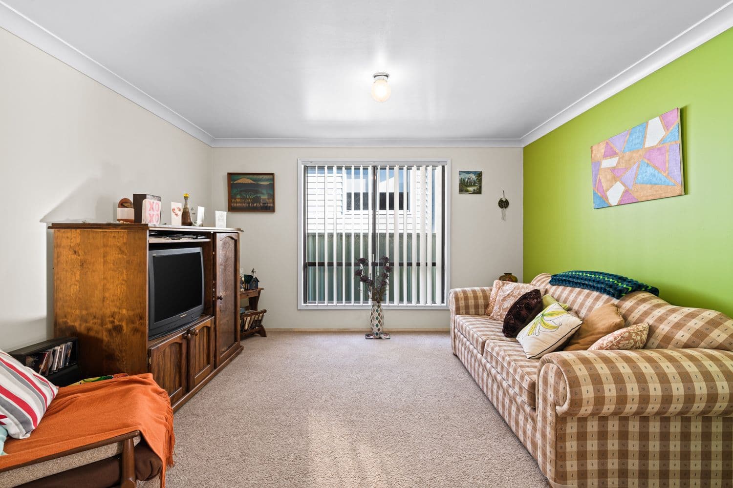 12 Laguna Parade, Berkeley Vale NSW 2261, Berkeley Vale - Thumbnail 3